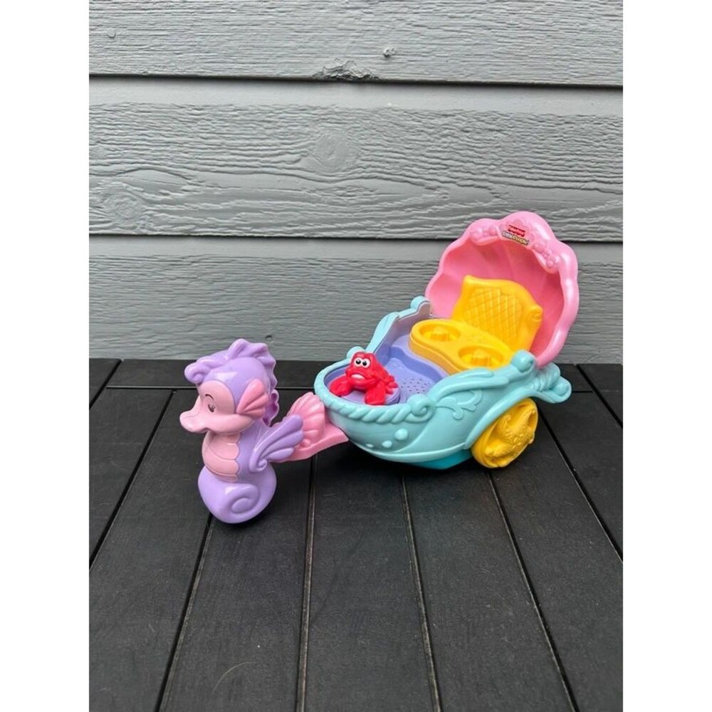 Fisher-Price Little People Disney Princess Ariel's Musical Seahorse Carriage